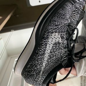 Nike Flyknit racer - men’s 4.5